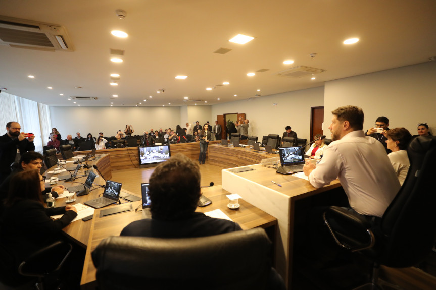 Reunião ocorreu na manhã desta terça-feira (18), no Auditório Legislativo.