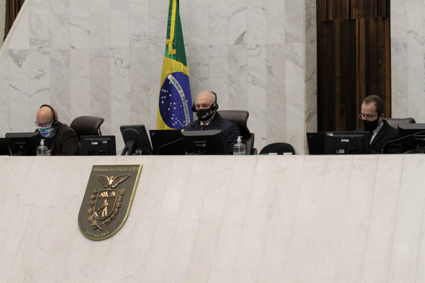 Projeto que proíbem ligações oferecendo empréstimos para aposentados e pensionistas avança na Assembleia Legislativa.