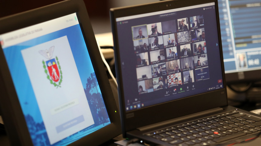 A Assembleia foi a primeira Casa legislativa do país a implantar um sistema de votações remotas, realizadas de forma totalmente virtual.