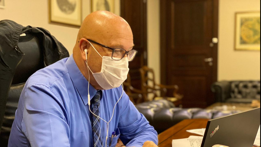 Deputado Luiz Claudio Romanelli (PSB).