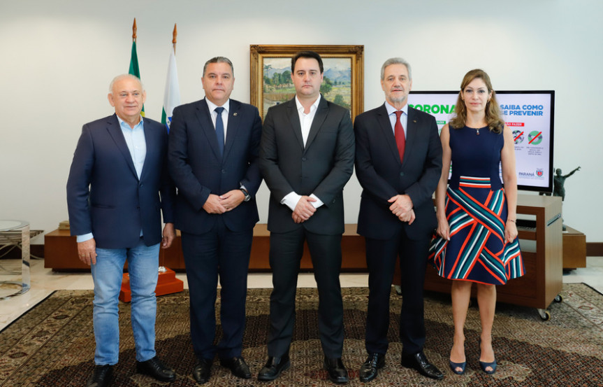 Presidentes de Poderes se unem para adotar medidas para conter o avanço do coronavírus.