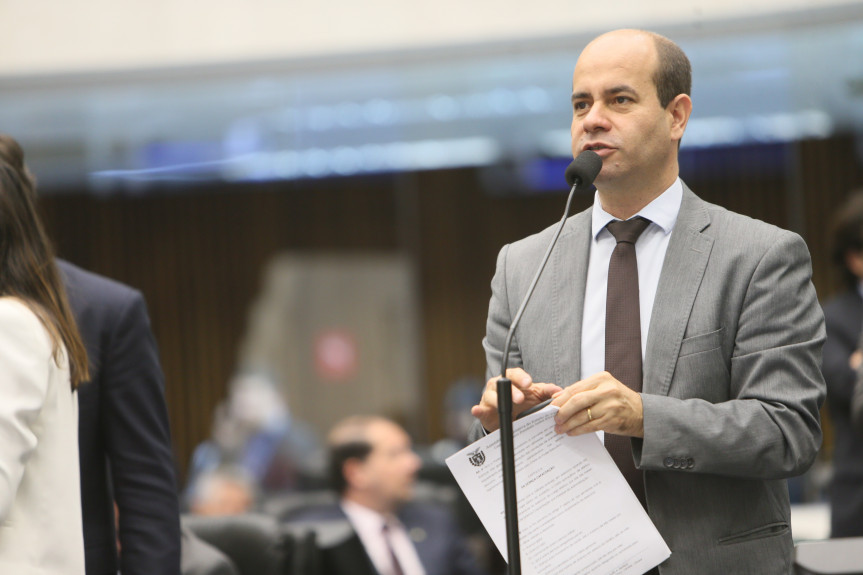 Deputado Evandro Araújo (PSC).