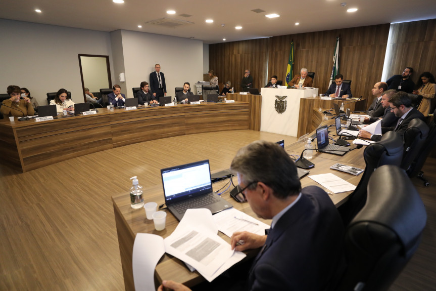 Reunião da Comissão de Constituição e Justiça (CCJ) desta terça-feira (21) analisou uma pauta com 53 ítens.