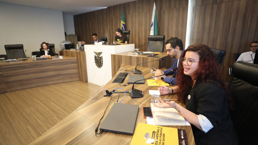 No encerramento, o Auditório Legislativo da Assembleia recebeu discussões voltadas aos cuidados e às políticas públicas direcionadas à saúde mental de jovens e crianças.
