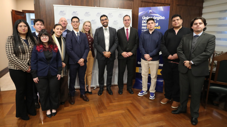 Encontro aconteceu no Gabinete da Presidência da Assembleia Legislativa do Paraná na tarde desta quinta-feira (14).