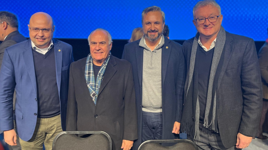 O deputado estadual Fabio Oliveira (Podemos) participou do Fórum Regional da Indústria.