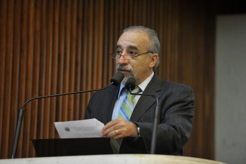 Deputado Rasca Rodrigues (PV). 