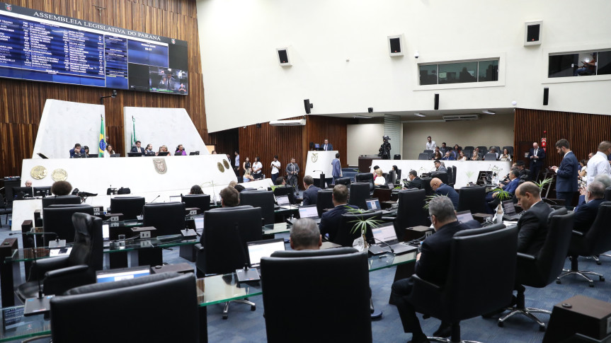A Assembleia Legislativa do Paraná abriu, nesta segunda-feira (2), a quarta sessão legislativa da 20ª Legislatura.