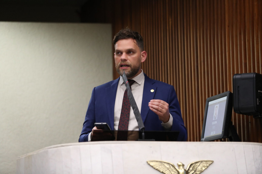 Deputado Goura (PDT), presidente da Comissão de Ecologia, Meio Ambiente e Proteção aos Animais.