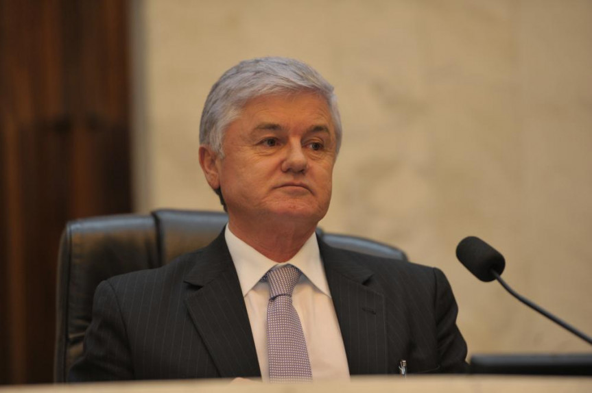 Presidente da Alep, deputado Rossoni durante a sessão plenária desta segunda-feira (02). 
