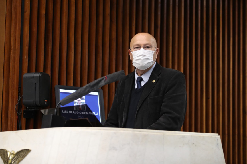 Deputado Luiz Claudio Romanelli (PSB).