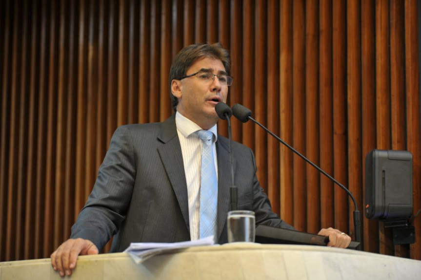 Deputado Leonaldo Paranhos (PSC).
