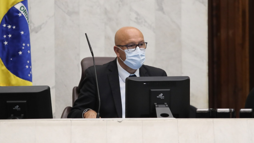 Deputado Luiz Claudio Romanelli (PSB).