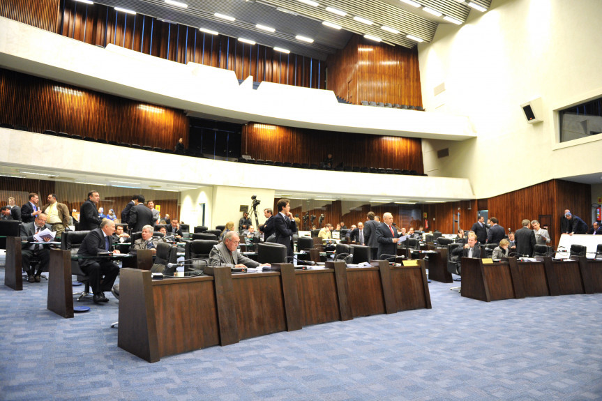 Vista parcial do Plenário da Assembleia.