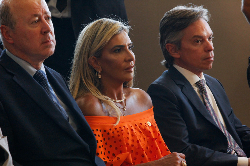 A primeira vice-presidente da Casa, deputada Flávia Francischini (União) participou da solenidade.