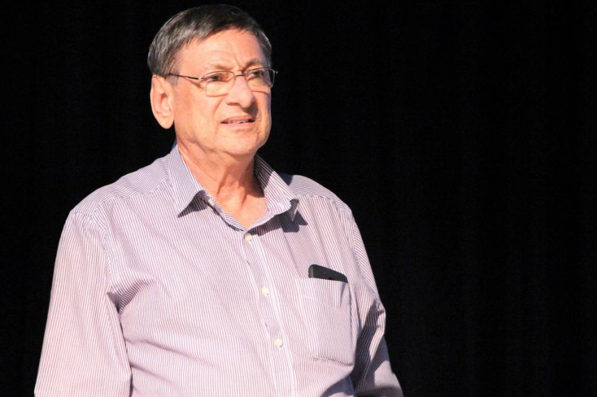 O dentista Umberto Tolari vai receber o título de Cidadão Benemérito do Paraná.