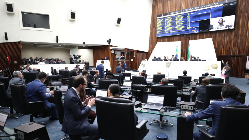 A proposta foi votada na sessão plenária desta segunda-feira (29) e torna o laudo da doença válido por prazo indeterminado.