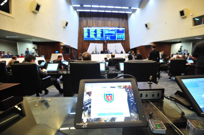 Sessão Plenária Ordinária e Sessão Plenária Ordinária antecipada. 21/08/2018