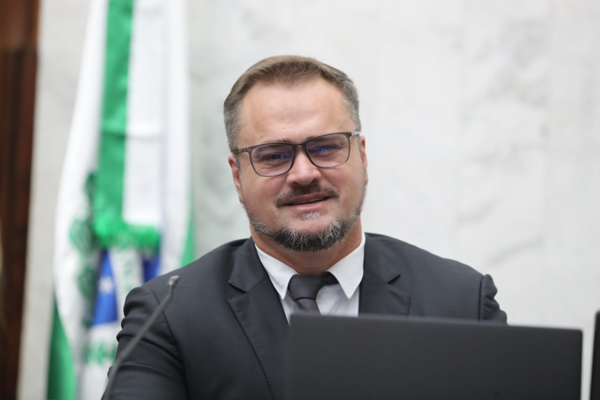 Iniciativa é promovida pelo Bloco Parlamentar da Neurodiversidade, liderado pelo deputado Alisson Wandscheer