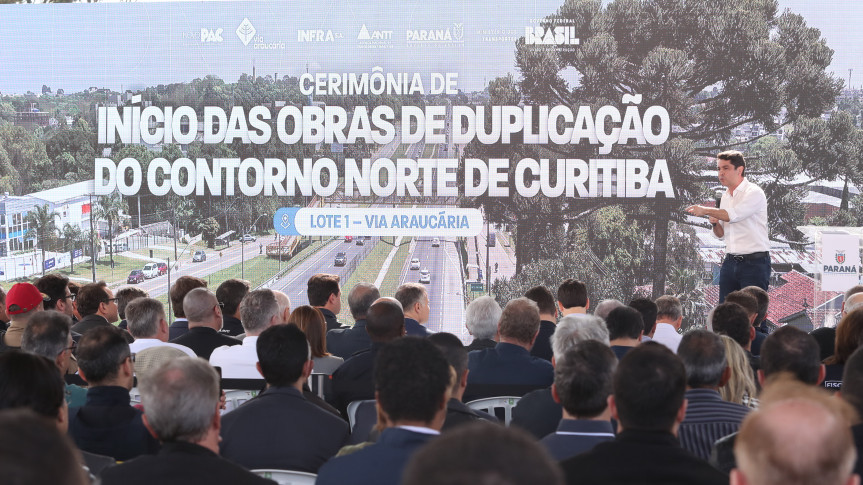O presidente da Assembleia, deputado Alexandre Curi (PSD), discursou durante o evento de anúncio do início da duplicação do Contorno Norte de Curitiba