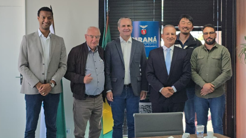 Deputado Fadel e prefeito Reinaldo Cardoso em reunião com o secretário Ulisses Maia.