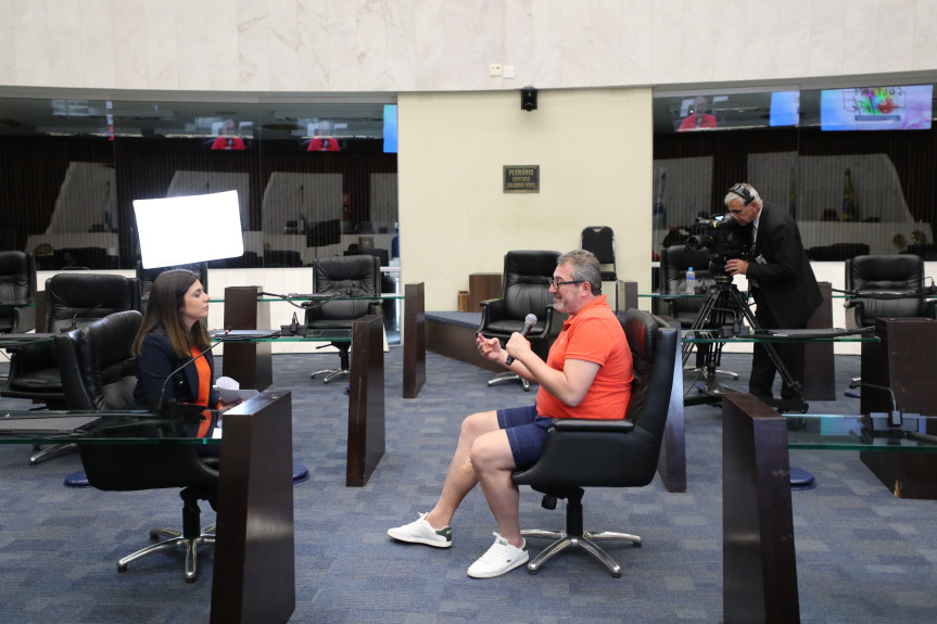 Ricardo Trento, diretor do Festival Folclórico de Etnias do Paraná, é um dos entrevistados do programa Arte & Cultura na Assembleia desta sexta-feira (15).