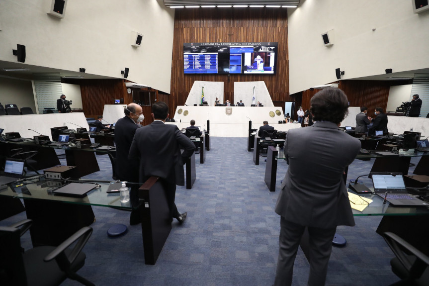 Deputados aprovam voto de pesar em homenagem a ex-servidor da Assembleia