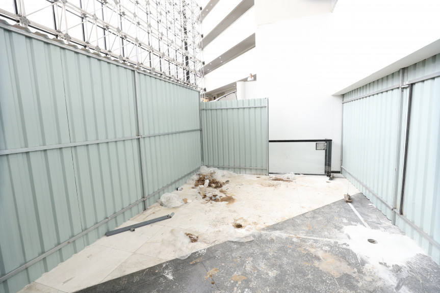 Entre essas obras está a construção de um novo elevador panorâmico no prédio Trancredo Neves, onde se situam os gabinetes parlamentares.