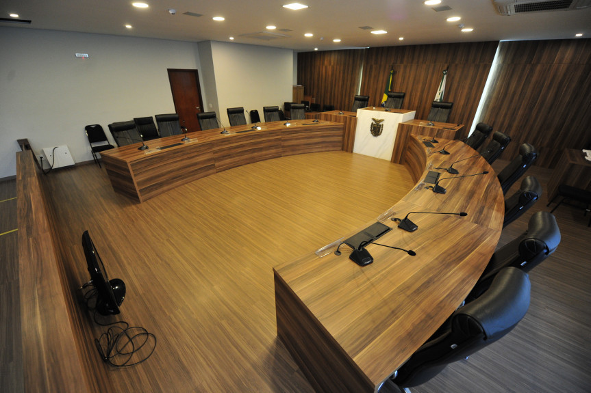 Mais de 1.360 pareceres já foram apresentados neste ano durante a elaboração de leis e acompanhamento das ações administrativas.