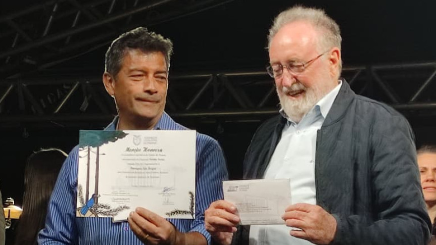 O deputado estadual Tercilio Turini (MDB) prestou homenagem à paróquia com Votos de Congratulações e diploma de Menção Honrosa.