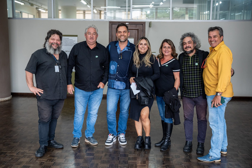 Nesta quarta-feira (23), o deputado estadual Goura (PDT) se reuniu com representantes da comunidade circense do Paraná, na Assembleia Legislativa.