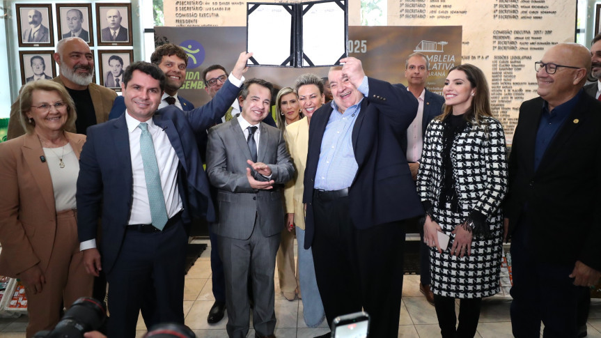 Convênio entre a Casa e o Simepar foi assinado nesta terça-feira (28), no Hall do Prédio Administrativo.