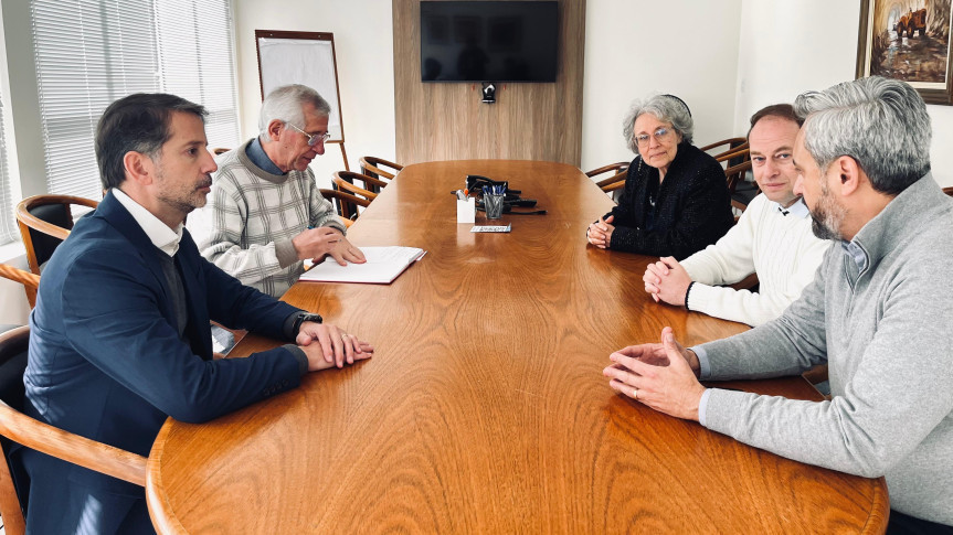 Reunião técnica ocorreu na sede do Instituto de Engenharia do Paraná (IEP) nesta quinta-feira (14)