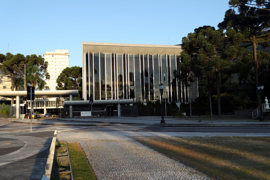 Em votação na sessão de segunda-feira (13) também está o projeto de resolução que trata do relatório final da CPI da JMK.