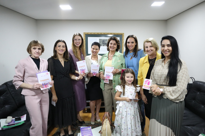 Reunião ocorreu na tarde desta terça-feira (25).