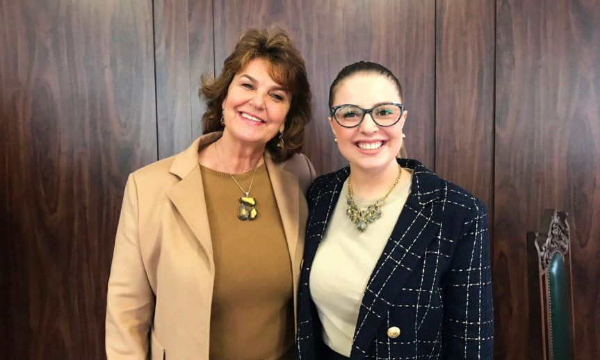 A procuradora da Mulher na Assembleia, deputada Cristina Silvestri, com a presidente do Iprade, Ana Carolina de Camargo Clève.