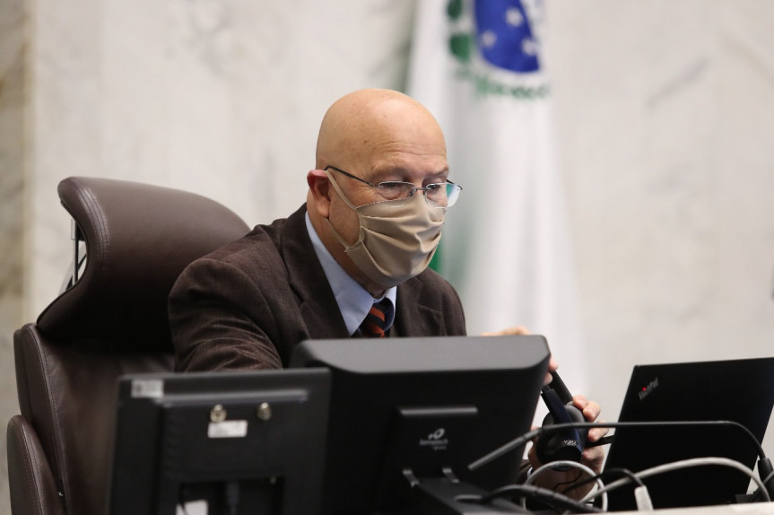 Deputado Luiz Cláudio Romanelli (PSB).