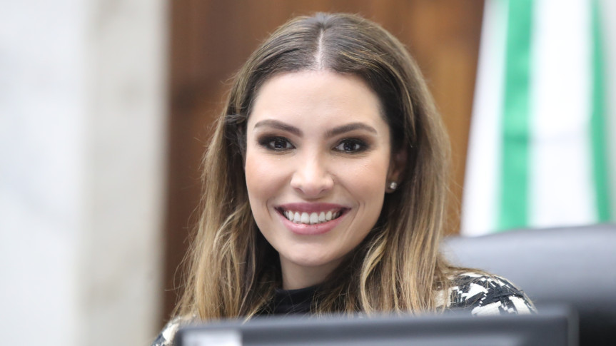 A deputada Maria Victoria (PP) é a autora da proposta.