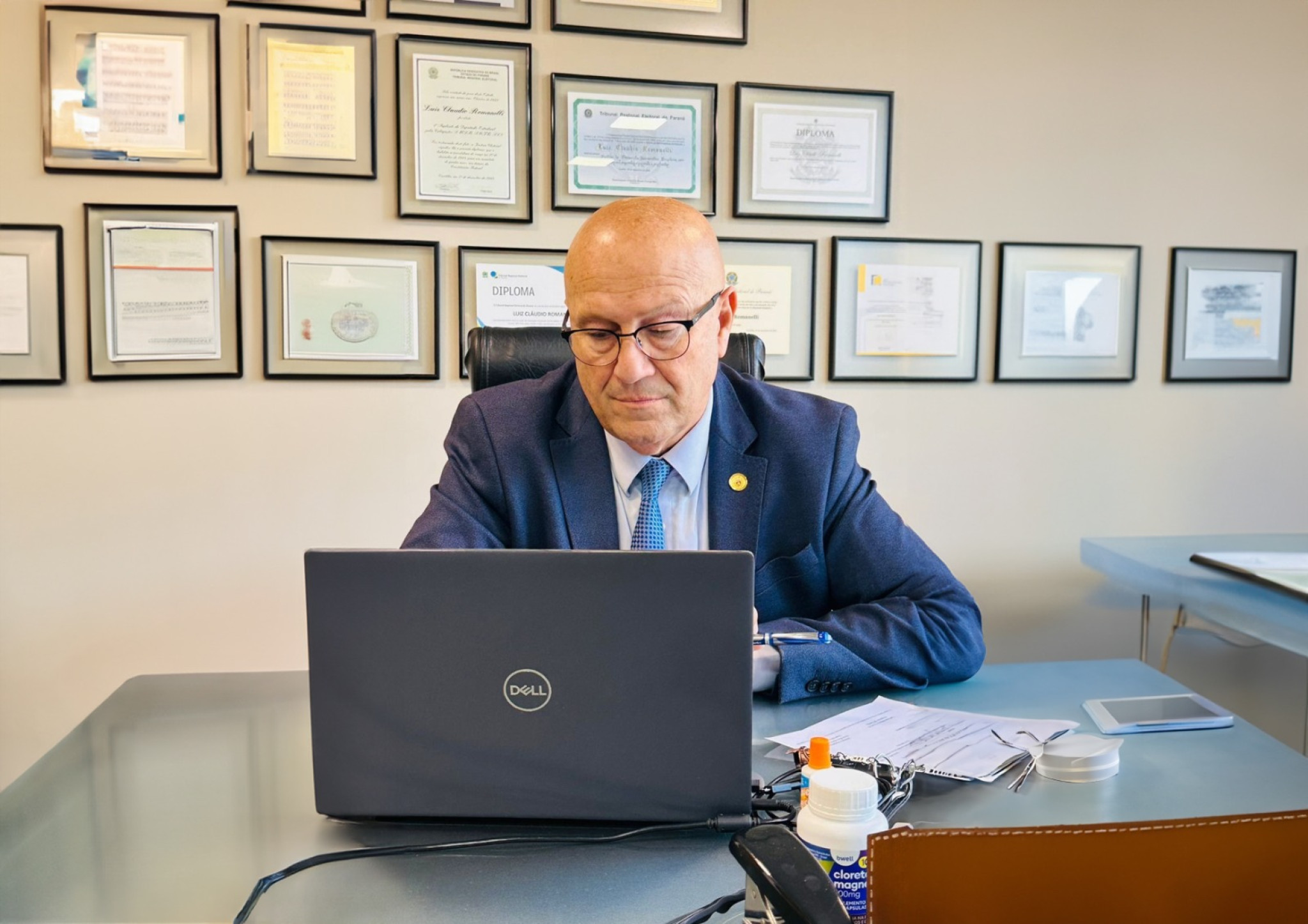 Em videoconferência com a ANEEL, Luiz Claudio Romanelli (PSD) reforça volta da operação da Usina de Figueira