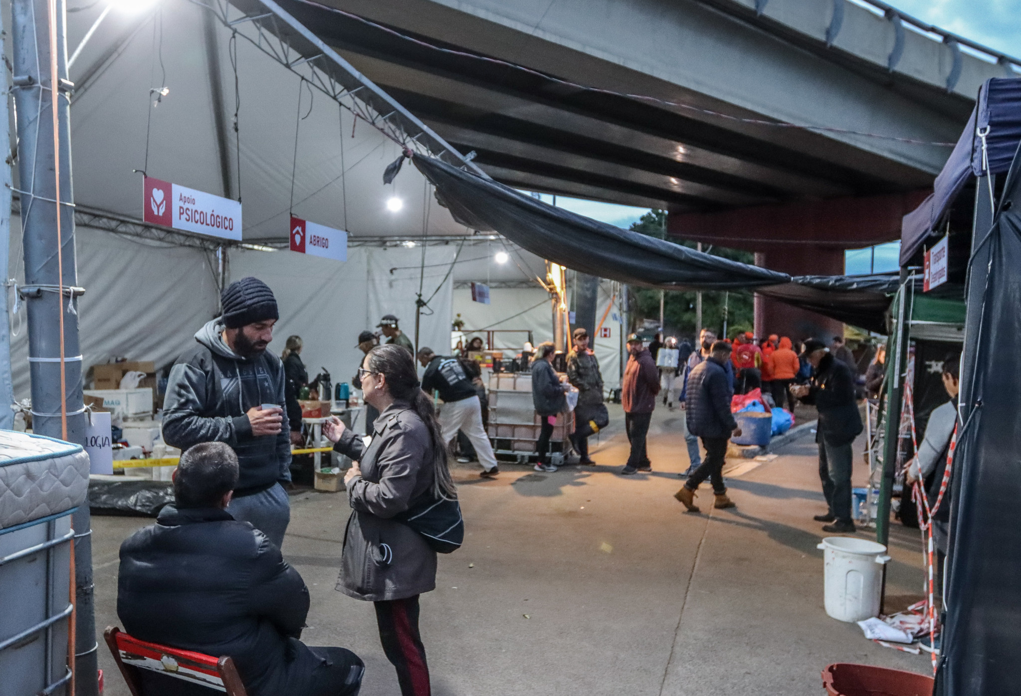 Projeto autoriza servidores públicos a prestar ajuda voluntária ao Rio Grande do Sul