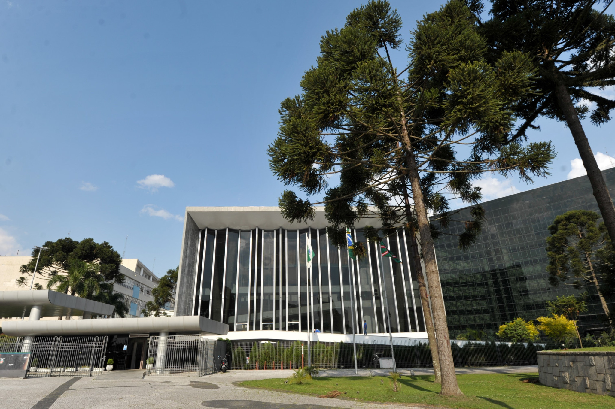 Audiências públicas, solenidades e homenagens movimentam a semana na Assembleia Legislativa