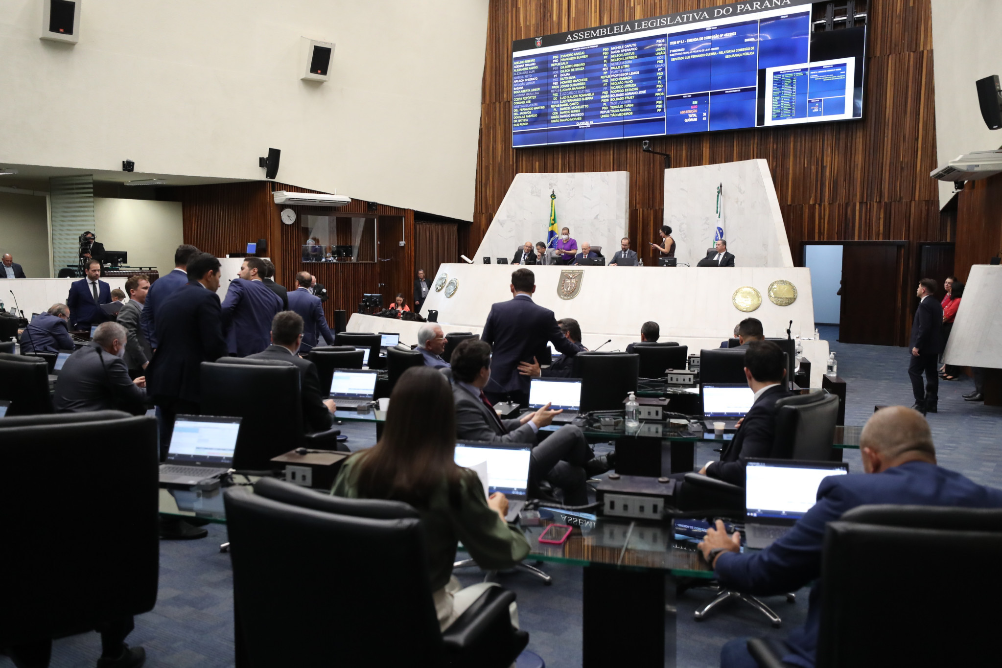 Assembleia Legislativa aprova previsão de aumento real do Salário Mínimo Regional