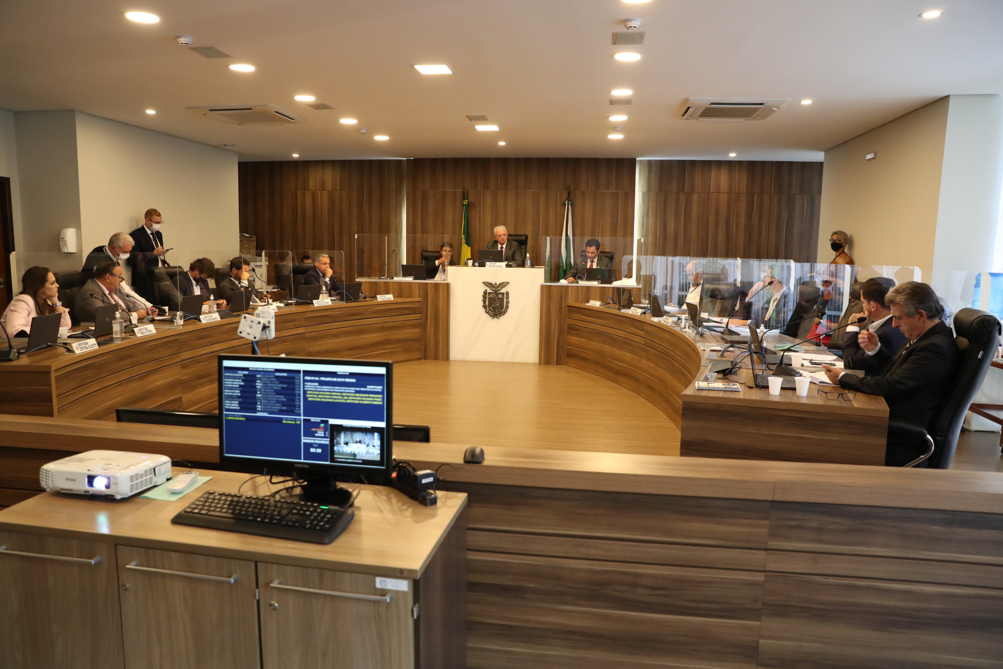 CCJ aprova constitucionalidade de projeto que proíbe passaporte da vacina