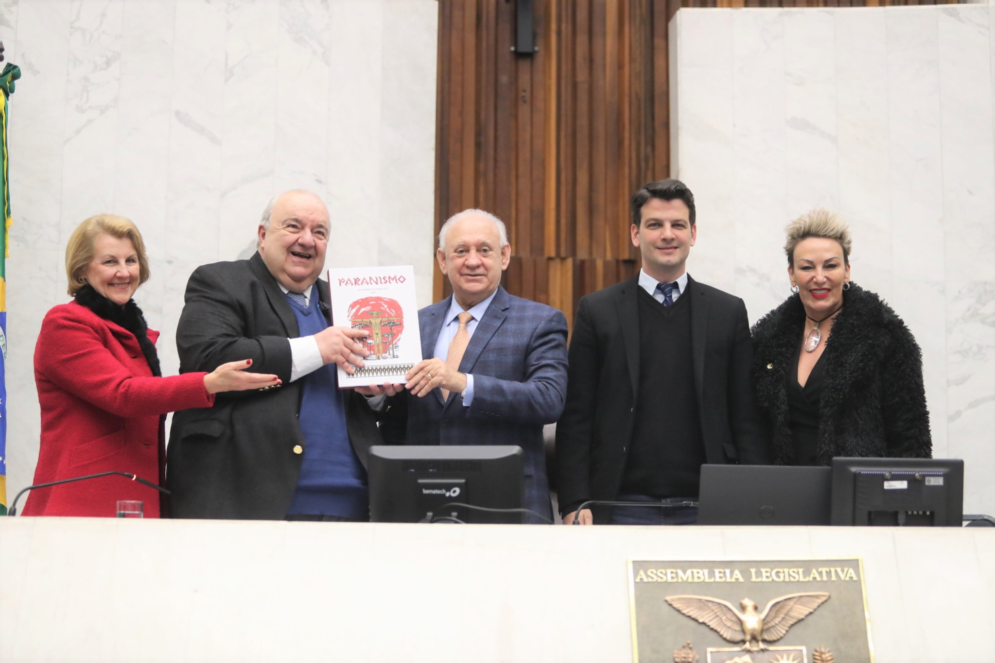 No aniversário de 170 anos do Paraná, prefeito de Curitiba Rafael Greca fala sobre o Paranismo na Assembleia Legislativa