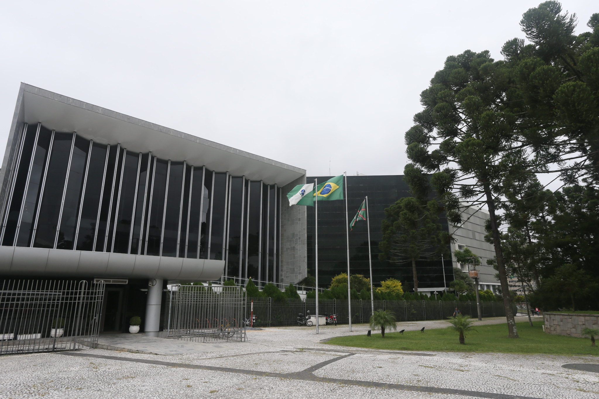 Assembleia retoma votação do projeto que trata dos serviços de transporte ferroviário no Paraná
