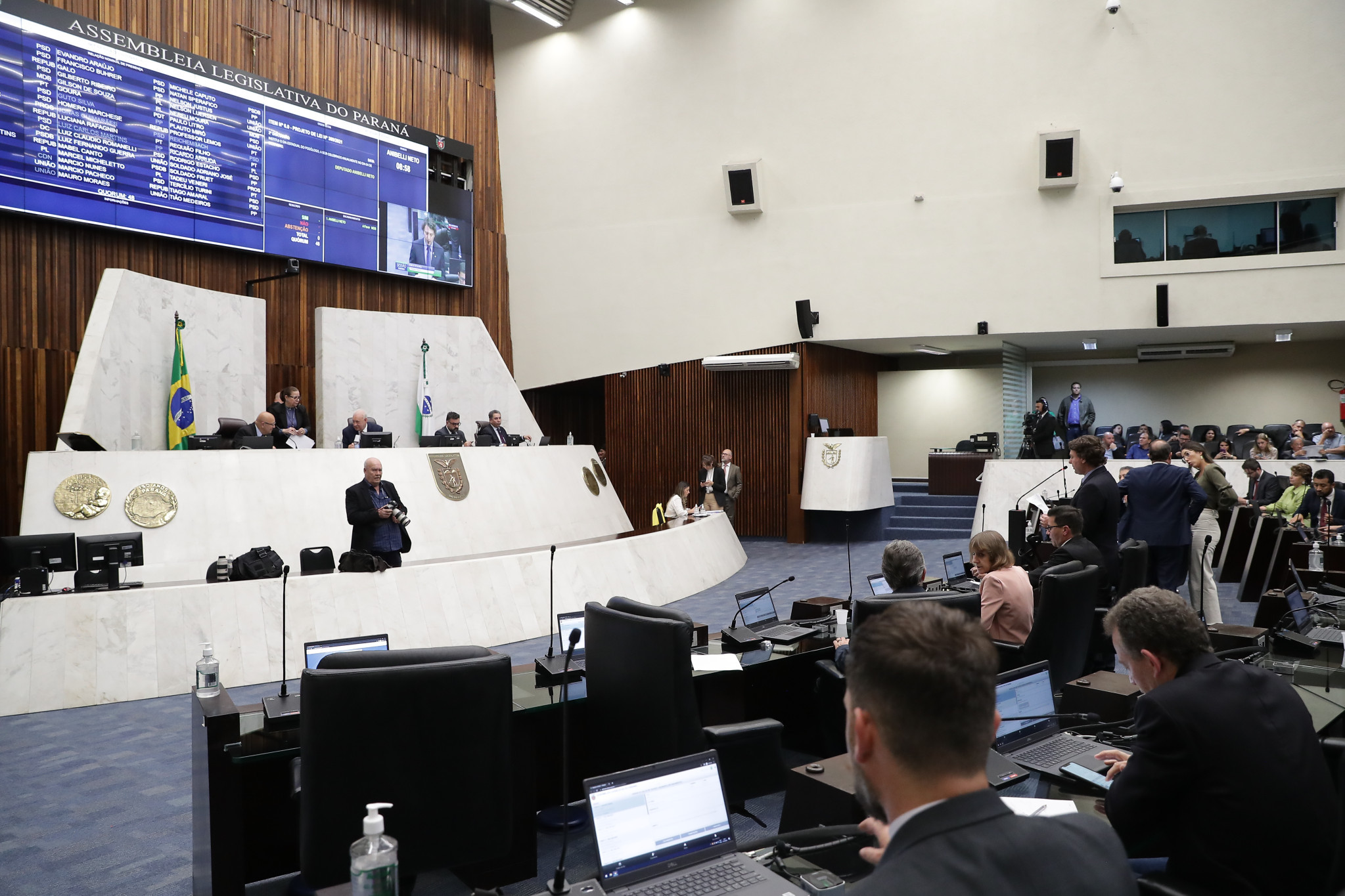 Projeto que endurece punições a crimes de racismo é aprovado pelos deputados