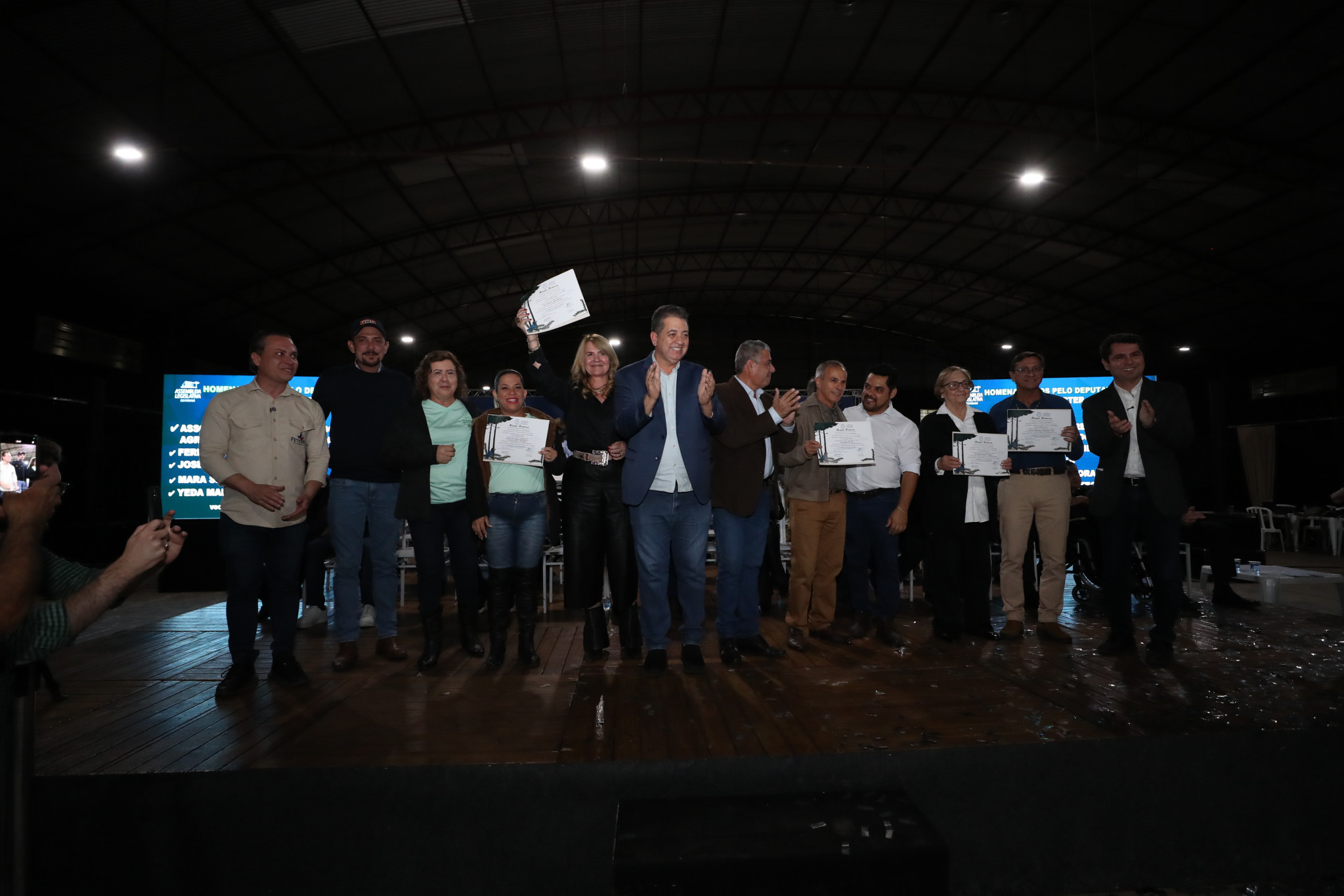 Deputado Cobra Repórter (PSD) homenageia personalidades que fazem a diferença no Norte Pioneiro