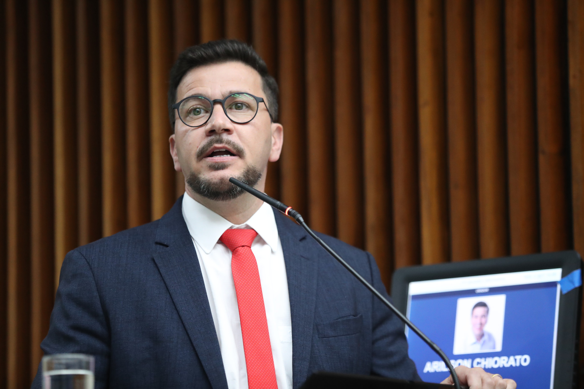 Oposição protocola pedido no TCE-PR para retirada de sigilo do processo de privatização da Celepar