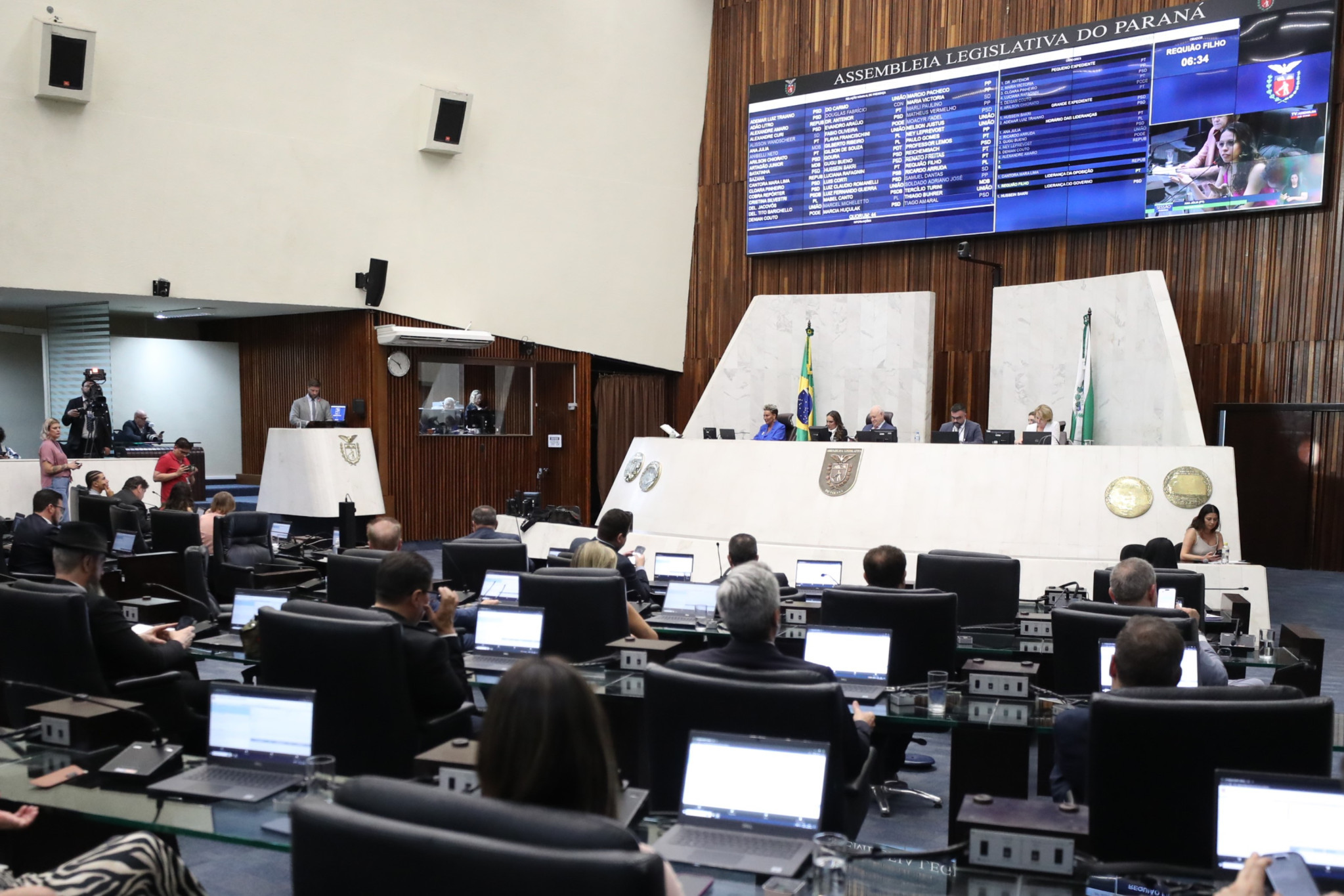 Assembleia Legislativa do Paraná se mobiliza para ajudar vítimas da catástrofe no Rio Grande do Sul
