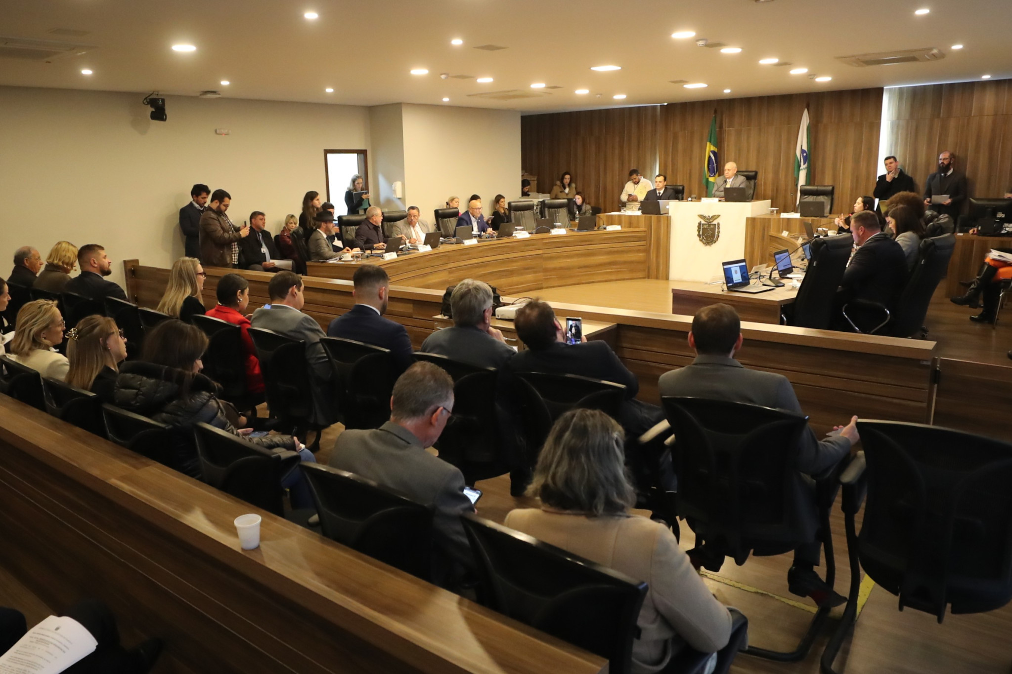 CCJ aprova emendas ao projeto que cria a política de naming rights e aproveitamento de espaços públicos